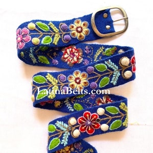 Ceintures brodées à la main bleues florales colorées ceintures brodées péruviennes ceinture ethnique florale ceinture bohème cadeaux en laine pour elle ceinture ethnique florale