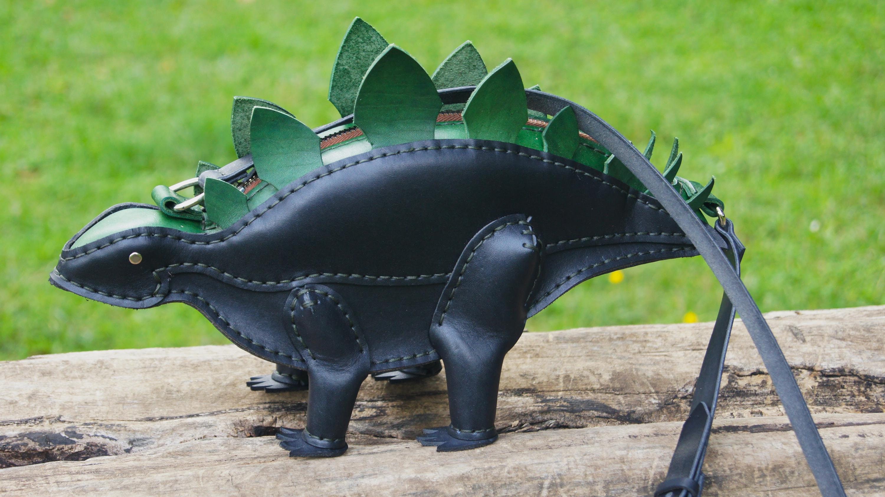 Sac à Main Dinosaure En PU – Forme T-Rex, Bandoulière, Léger Et Pratique Pour Fille Ou Femme (27x11x22 Cm)