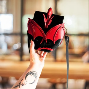 Dragon Embrace dragon handbag, natural leather