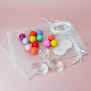 DIY Sonnenfänger Bastelset für 3 Suncatcher, schöne Bastelidee für den Kindergeburtstag, Lichtfänger, Geschenk für Schultüte