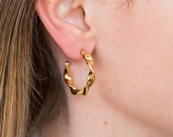 Gold filled dainty hoop earrings, Minimalist gold earrings for everyday wear, Delicate gold earrings, Dainty gold earrings, Gift for her