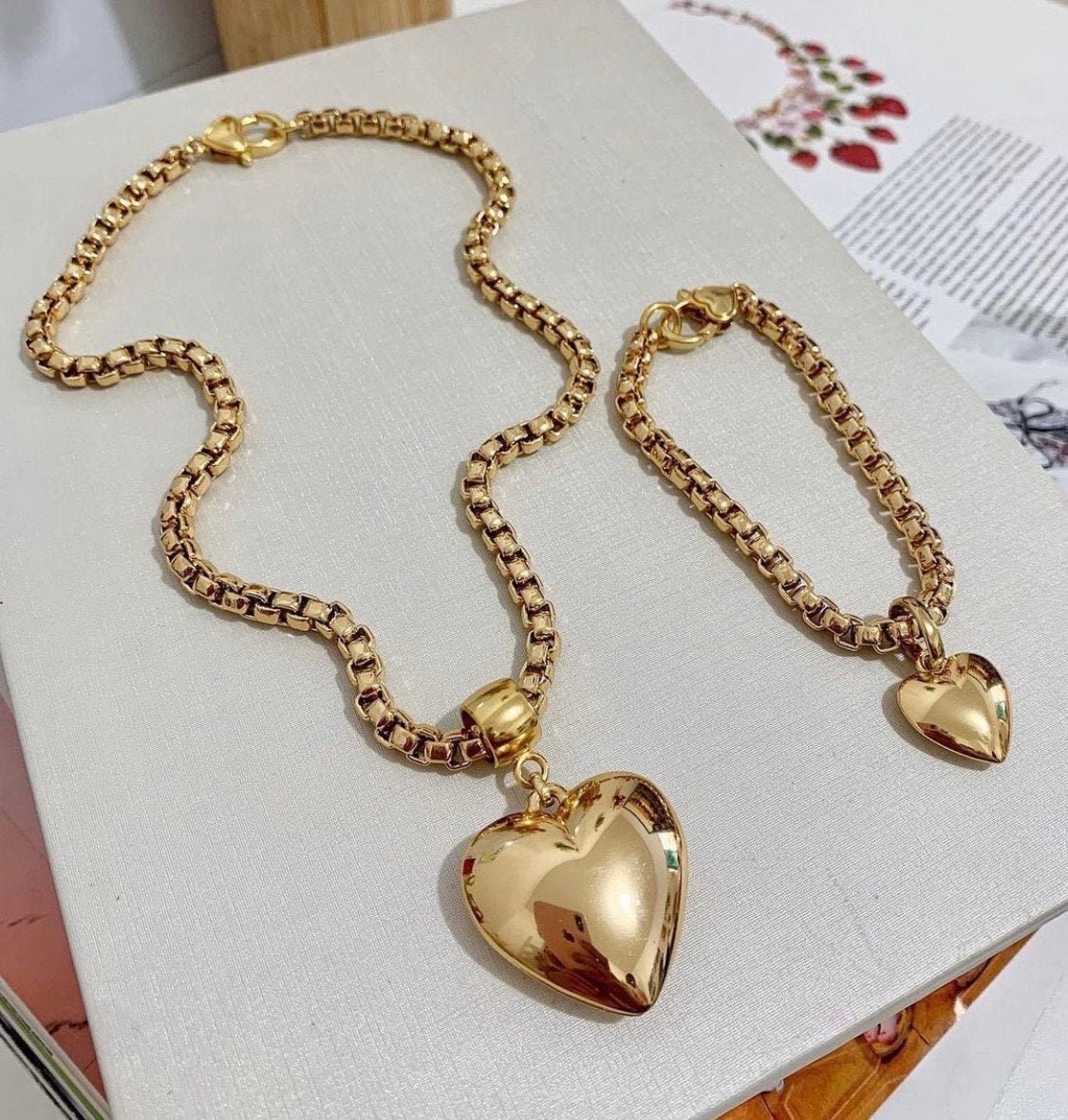 Bubble Gold Puffy Heart Pendant Necklace: 18k Gold-coated Zamak