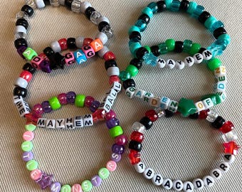 Pack de pulseras de la amistad de Lady Gaga para la gira The Mayhem Ball: pulseras misteriosas o personalizadas, inspiradas en la gira Lady Gaga Mayhem.