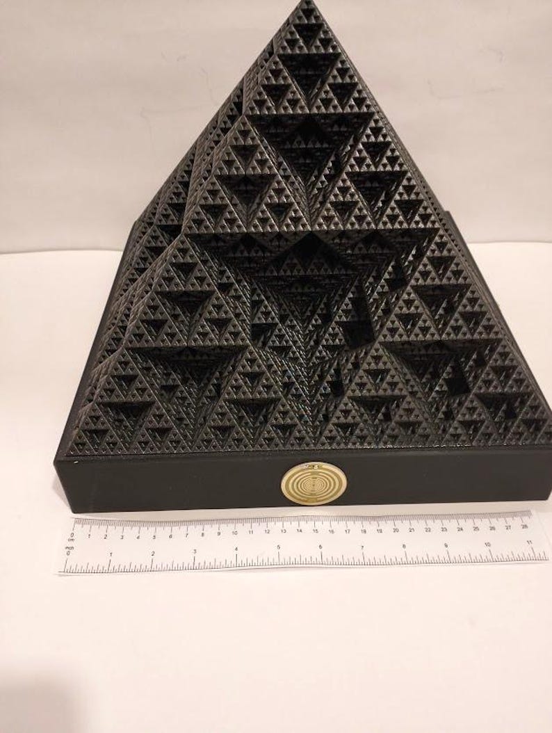 Pyramid Ruler 3d-printed 30x30 Cm Conductive Fractal Pyramid Graphite Quartz Crystal ...