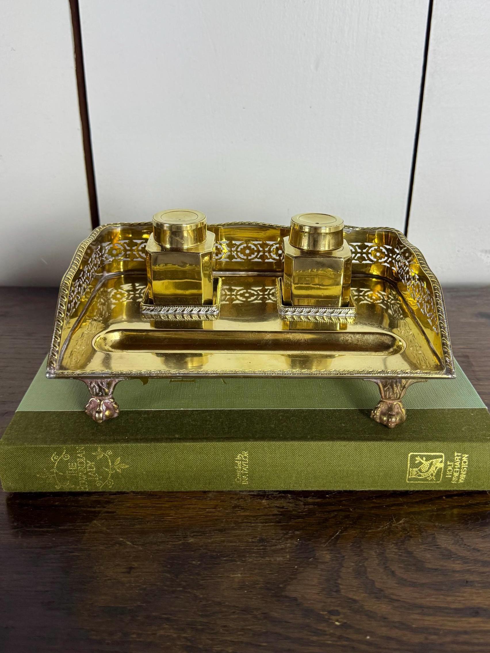 Claw Feet Stand - Etsy