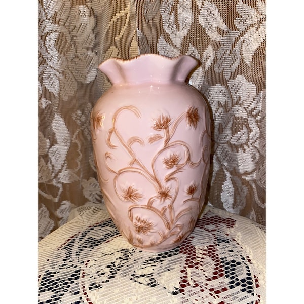 Shabby Chic Vintage Pink Decorative Vase