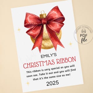 以下が含まれることがあります： 赤いリボンと金色のグリッターオーナメントのイラストが描かれたクリスマスカード。「EMILY'S CHRISTMAS RIBBON」と「2025」の文字。PDFファイルのダウンロードアイコンが右上隅にあります。