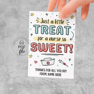 Een kleine traktatie voor een verpleegster, zo lief Afdrukbaar cadeaukaartje, verpleegkundige waarderingsweek gepersonaliseerde traktatie-tags 2,5 x 3,5, pdf-bestand direct te downloaden