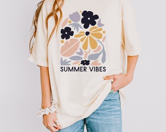 Comfort Color Retro Wild Flower T Shirt, Boho Floral Shirt, Floral Nature Shirt, Vintage Flower Tee, Retro Botanical Shirt, Cottagecore Tee