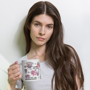 Taza de café motivacional para el autocuidado, taza de afirmaciones, taza de amor propio, taza de buena vibra, afirmaciones con palabrotas, tazas con palabrotas, taza divertida para el bienestar imagen 8