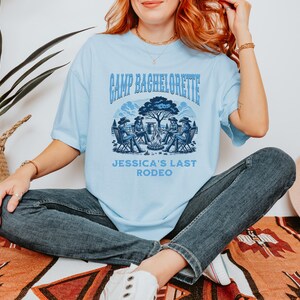 Lager Bachelorette Benutzerdefinierte Party T-Shirt Personalisiertes Bach Party Shirt Lager Braut Kader T-Shirt Bergbraut Wandern Brautparty Geschenk, Cowgirls Reise