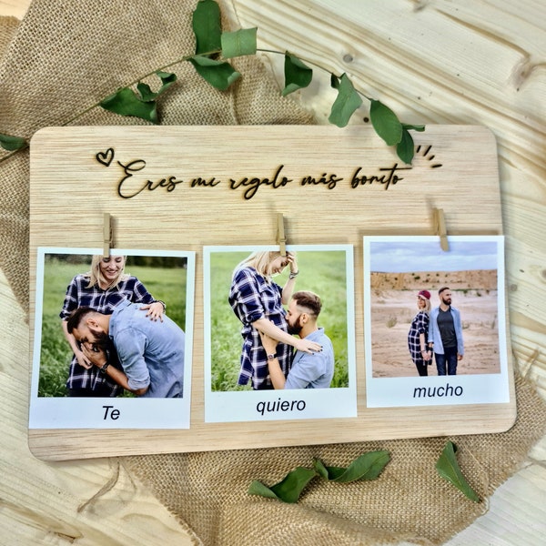 Cadre personnalisé avec pinces en bois pour 3 photos polaroïd ou 10x10 cm