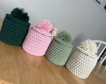 Cotton basket/pot with a lid/macrame/handmade/crocket storage basket