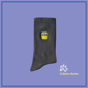 gestickte Socken U-Bahn Berlin | aus 75% gekämmter Baumwolle