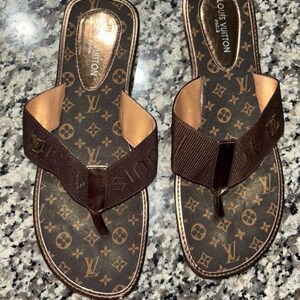 Louis Vuitton Flip Flops - Etsy display picture 2