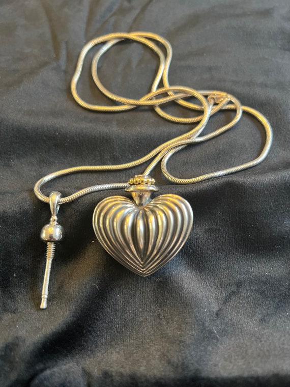 Maya Large Onyx Heart Pendant Necklace – LAGOS