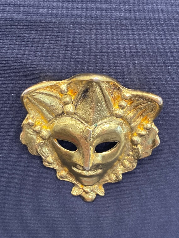 Broche Vintage Céline T Saxe Paris En Métal Doré - Modèle DN3640, État Correct