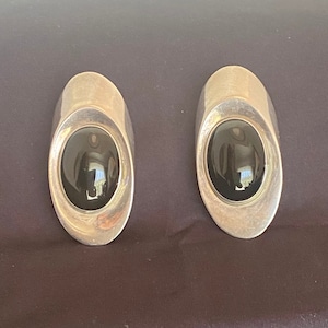 Vintage Moulage Modele, Onyx, Sterling Silver, Clip Earrings