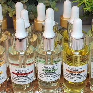 Beard Oil Set ~Beard and Mustache Oil Grooming Set Beard Oil and Comb Gift Set Groomsmen Gift for Dad Gifts for Him Vitamin E jojoba oil