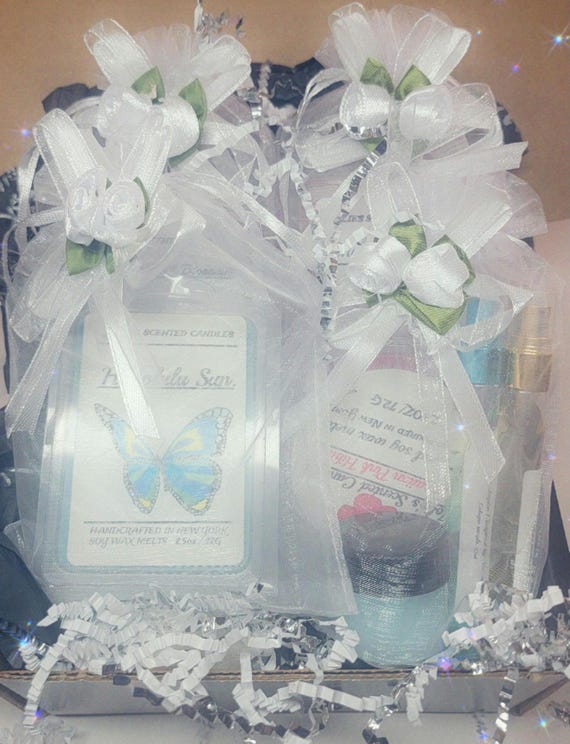Soy Wax Melt Gift Set: Hand-Poured Scents, Bonus Lotion & Perfume