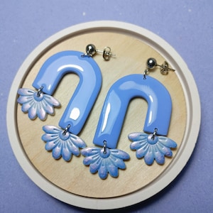 Periwinkle color polymer clay earrings/ Handmade blue lilac arch and flower earrings / Dangle floral earrings/ Statement accessory/Gift idea