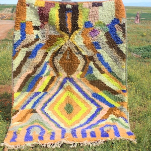 Handcrafted Moroccan Rug - Timeless Elegance for Your Home