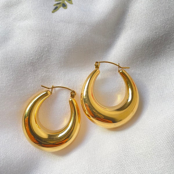 Gold Filled Thick Hoop Earrings for women, Vintage gold Hoops, Simple Wide hoops, 18K Gold Earring, Minimalist Style Earrings, Gift for her