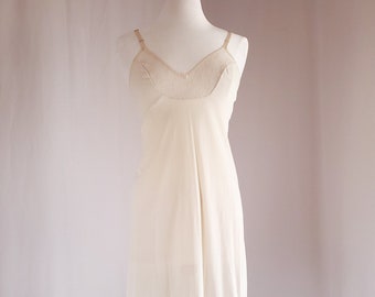 Vintage Vanity Fair Ivory White Dress Slip Lingerie for Women Foundation Garment