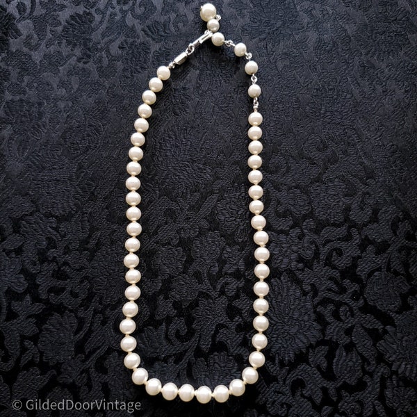 Vintage 1950s Signed Trifari Faux Pearl Single Strand Necklace