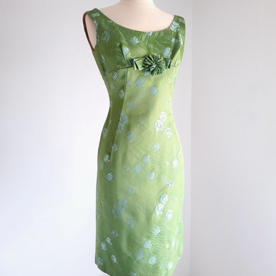 Vintage 1950s Green Satin Brocade Shift Dress wit… - image 1