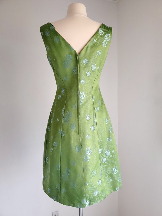 Vintage 1950s Green Satin Brocade Shift Dress wit… - image 5