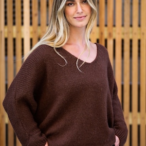 The Alisa Mohair Mix V Neck Jumper Relaxed Fit Knitwear Made in Italy, Size 10-18 Soft Lightweight Sweater Elegant Casual Women’s Pullover