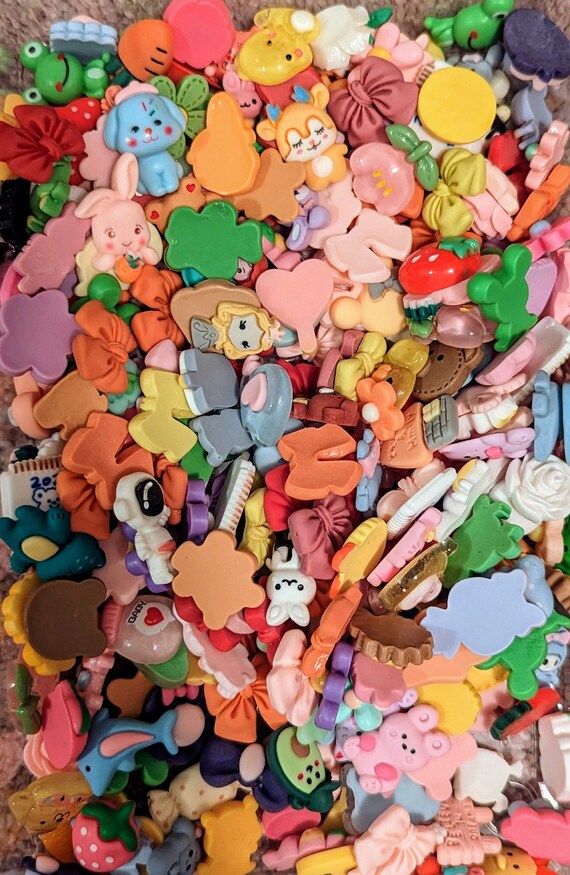 Bulk cheap resin charms