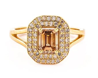 Mystical Beauty: 14K Yellow Gold Ring with 1.26 tcw, VVS Natural Fancy Brown Diamond and 50 Round Brilliant Accents (IGI Certification)