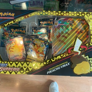 Lot de cartes rares Pikachu en édition spéciale - Indispensable pour les collectionneurs de Pokémon !