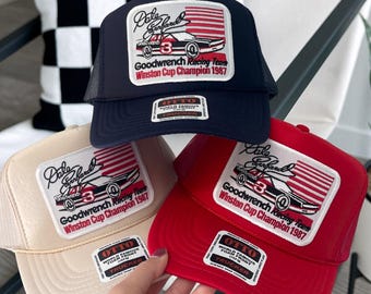 Trucker Cap mit Racing Aufnäher