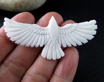 Carved Buffalo Bone Raven, stuur me een bericht als je wilt boren!