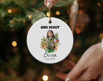 Gepersonaliseerde padvindsterornament, aangepaste koekjesverkoper meisjesclub, naam en troepornament, Daisy Junior Cadette Brownie