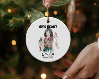 Gepersonaliseerde padvindsterornament, aangepaste naam en troep, cadeau Daisy Junior Cadette Brownie, aandenken meisjesclubkoekjesverkoper