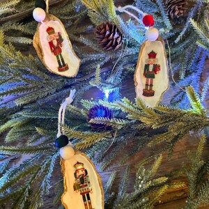 Yay Soiree Oyster Ornament Nutcracker main image 1