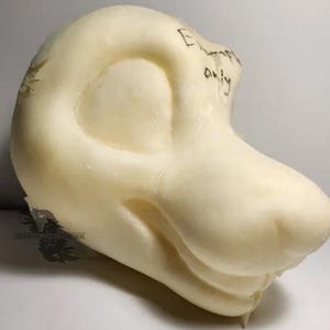 Toony Canine Headbase