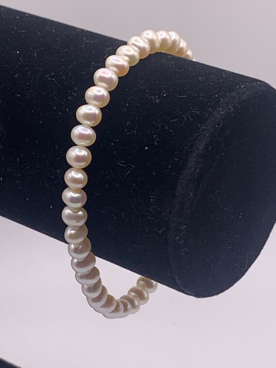 14 kt gold clasp and freshwater pearl bracelet - image 1