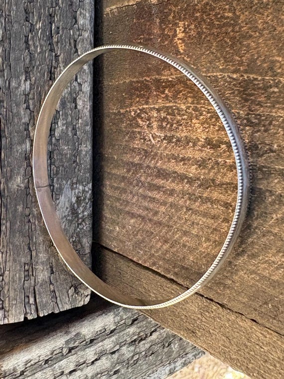 Tahe Navajo Handmade Vintage Sterling Silver Bangle Bracelet