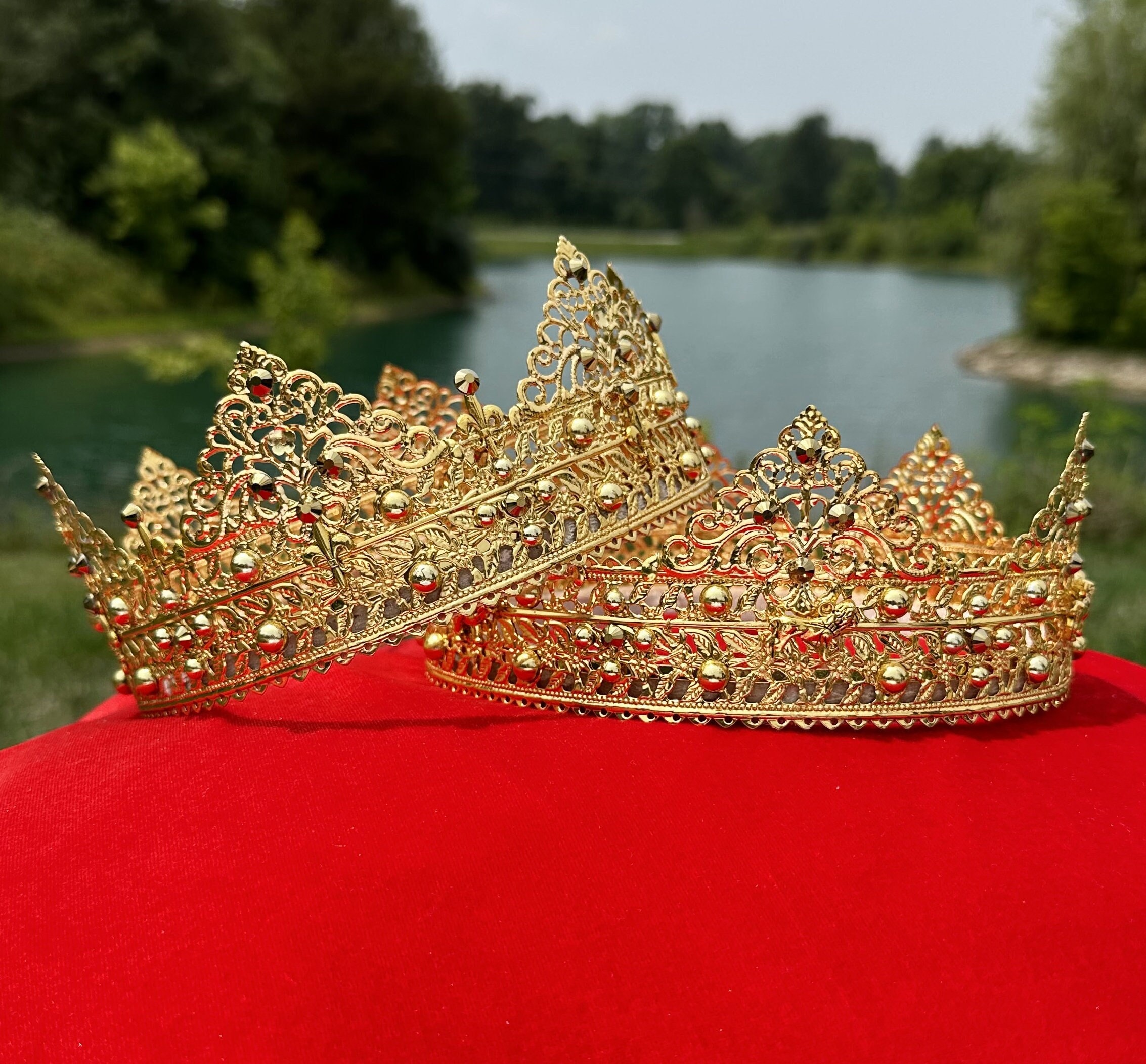 Gold Orthodox Wedding Crowns: Handmade Stephania Couple  display picture 1