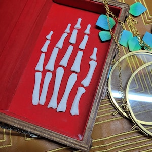 3D Hand and Finger Bones PLA Filament Printed White Scales on Black Mesh Halloween Skeleton Cosplay Skeletal Skeleton Costume