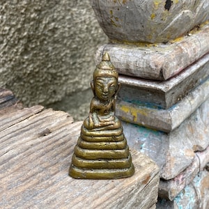 Temple Sitting Buddha Bronze Statue Home Decor