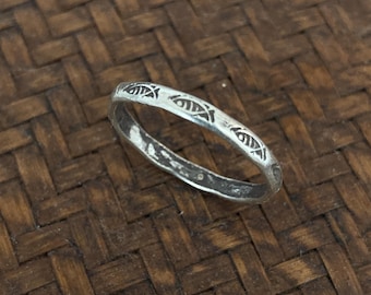 Gestempelt Fisch Muster Silber Ring Band Minimalistischen Schmuck
