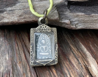 Temple Meditation Buddha Amulet Pendant Protection Jewelry