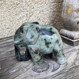 Piedra del amor, jade, elefante, decoración del hogar