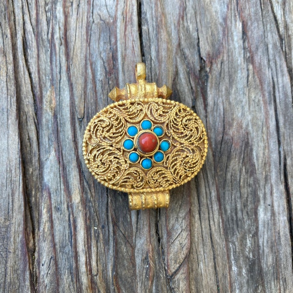 Tibetan Prayer Box Amulet Pendant Container Jewelry